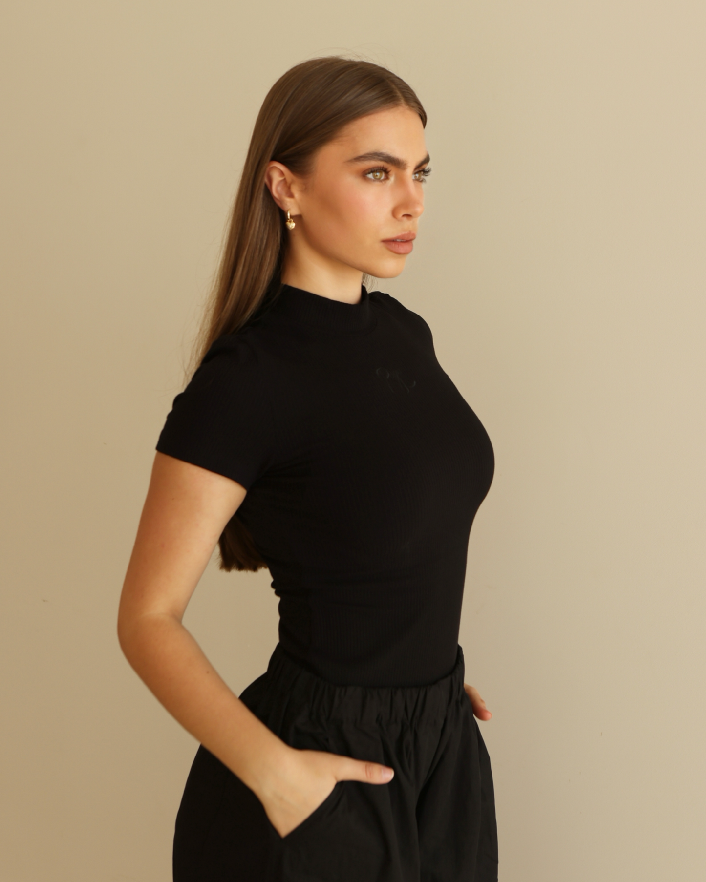 Onyx Tee