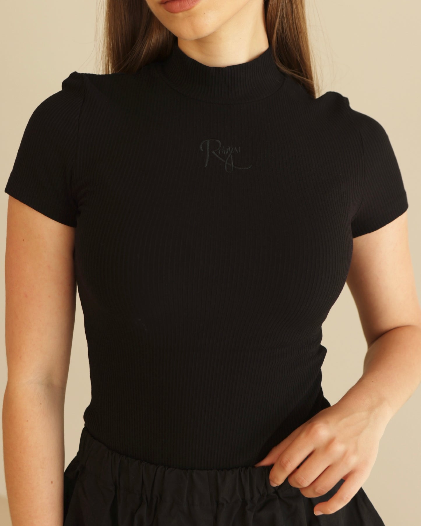Onyx Tee