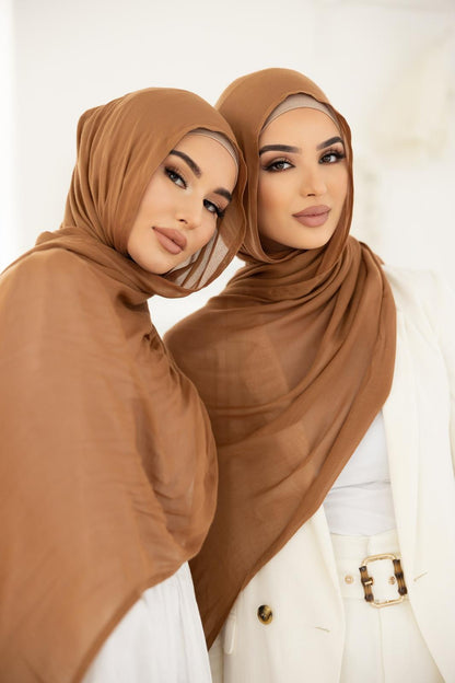 BRUNETTE HIJAB